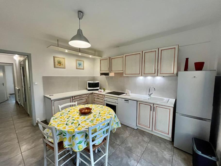 Appartement La Catalane T4 Destination Saintcyp Extérieur photo